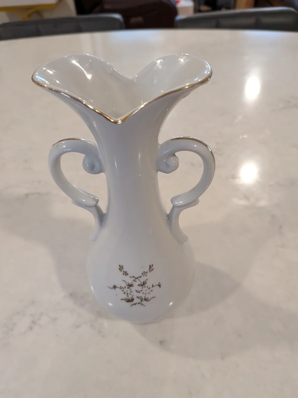 Vintage 1970s Japan 8332 Elegant White Porcelain 2-Handled Victorian Couple Vase